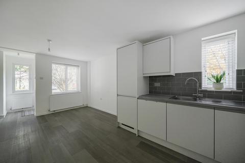 undefined, Waverley Court, Woking, GU22