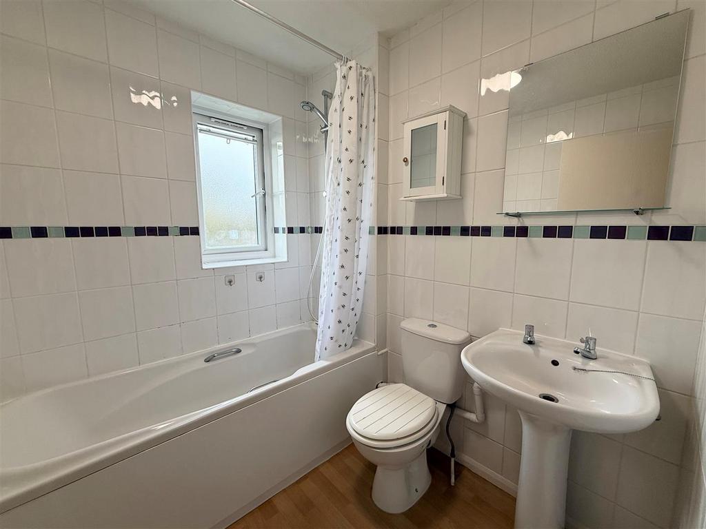Bathroom.jpg