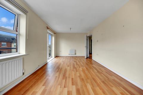 2 bedroom flat for sale, Piper Way, IG1