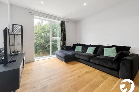 2 bedroom flat to rent, Cross Street, Chatham, Kent, ME4