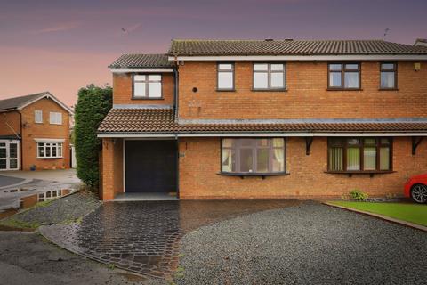 3 bedroom semi-detached house for sale, Sandalwood Close, Willenhall WV12