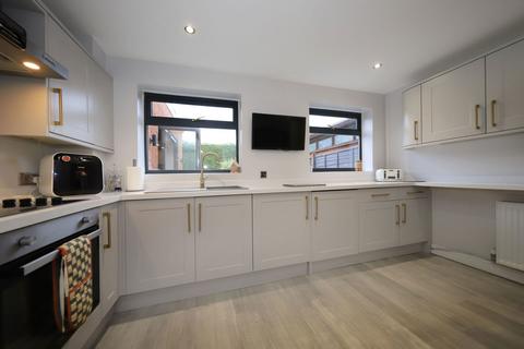 3 bedroom semi-detached house for sale, Sandalwood Close, Willenhall WV12