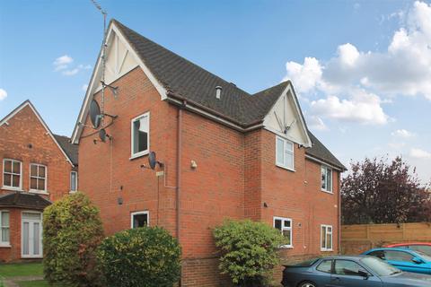 Kimbolton Avenue, Bedford
