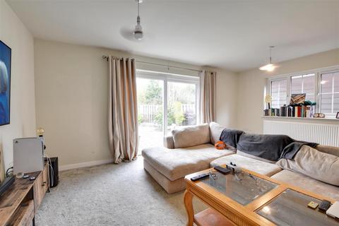 undefined, Lea Close, Brede
