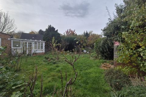 2 bedroom bungalow for sale, 3 Arnfield Lane, Norwich, Norfolk NR5 0EB
