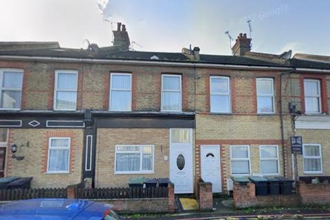 Dover Road, Gravesend DA11