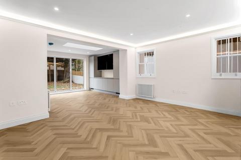 3 bedroom flat for sale, Marlborough Hill, St Johns Wood, London, NW8