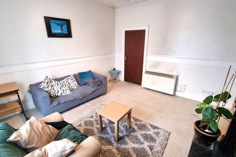 2 bedroom flat to rent, Rosemount Place, Rosemount, Aberdeen, AB25