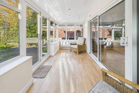 2 bedroom detached bungalow for sale, Fleetwood Gardens, Market Harborough