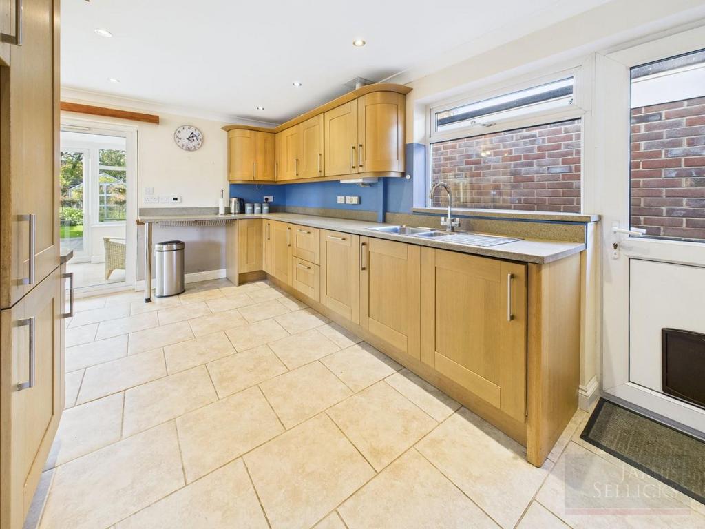 Dining Kitchen