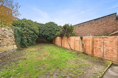 2 bedroom flat to rent, Uxbridge Road, Shepherds Bush, W12 9DL
