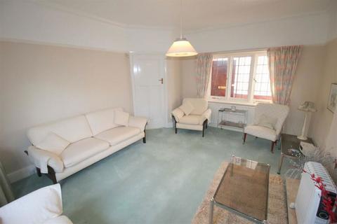 3 bedroom detached house for sale, Newbury Road, Lytham St. Annes, Lancashire, FY8 1DG