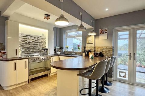 6 bedroom semi-detached house for sale, Vauxhall Drive, Braintree