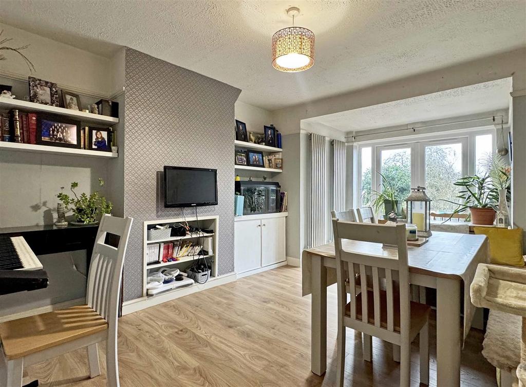 Dining Room.jpg