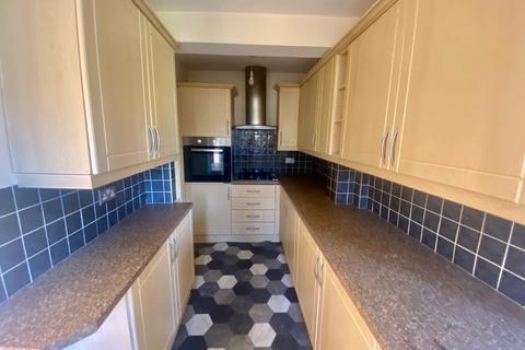 3 bedroom semi-detached house to rent, stanway grove, kingstanding, birmingham