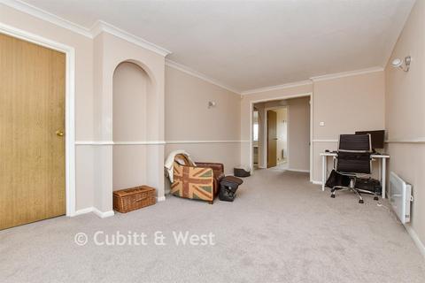 24 Hardcastle Close, Croydon, CR0 6XQ