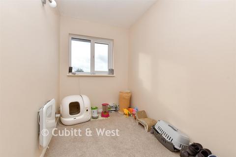 24 Hardcastle Close, Croydon, CR0 6XQ