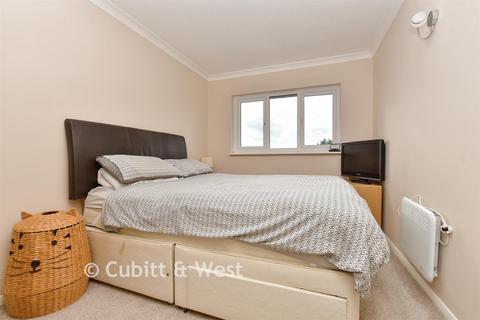 24 Hardcastle Close, Croydon, CR0 6XQ