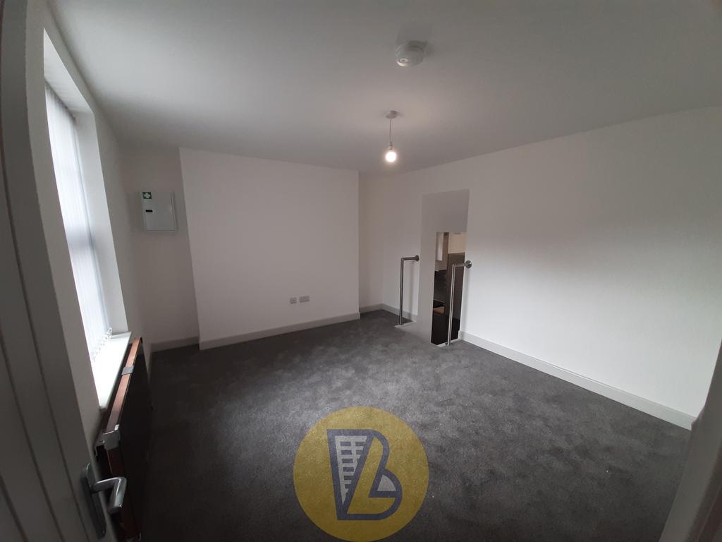 Flat 8 (2)
