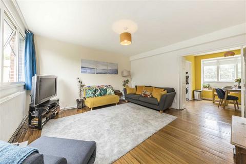 2 bedroom maisonette for sale, Lyme Farm Road, London SE12
