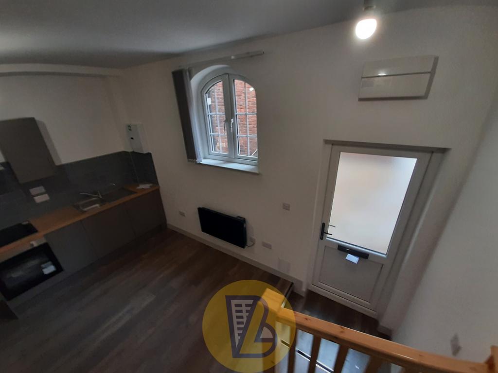 Flat 11 (1)