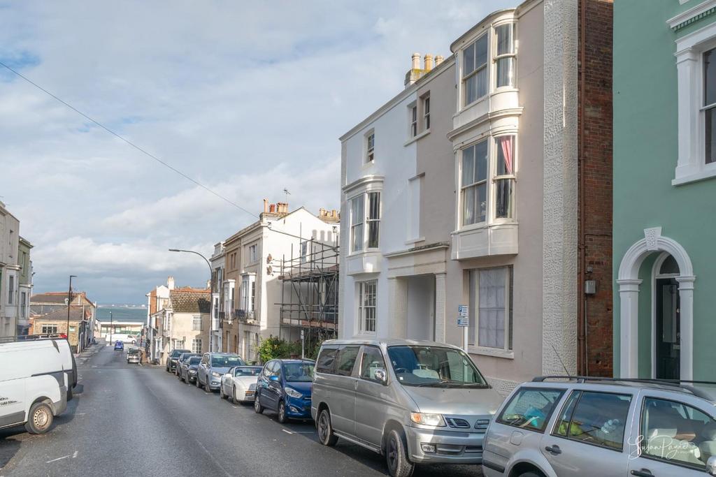 Welcome to 25 George Street