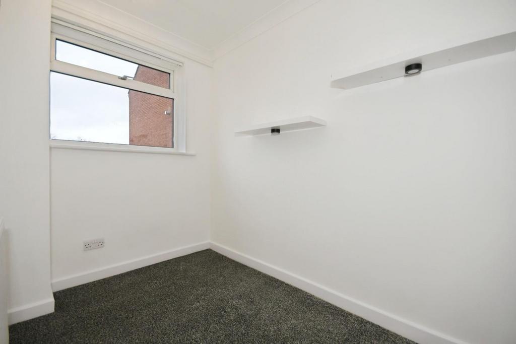 BEDROOM 3.jpg