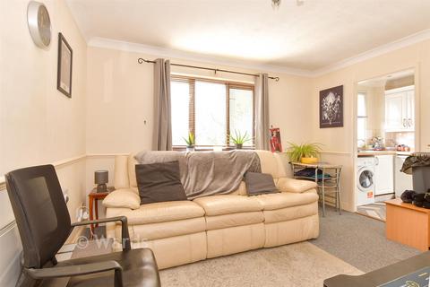 1 bedroom flat for sale, Winston Close, Greenhithe DA9