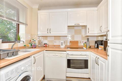 1 bedroom flat for sale, Winston Close, Greenhithe DA9