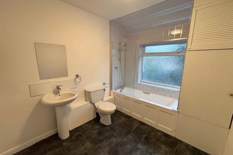 2 bedroom house to rent, Pitmaston Road, Hall Green, Birmingham