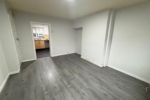 2 bedroom house to rent, Pitmaston Road, Hall Green, Birmingham