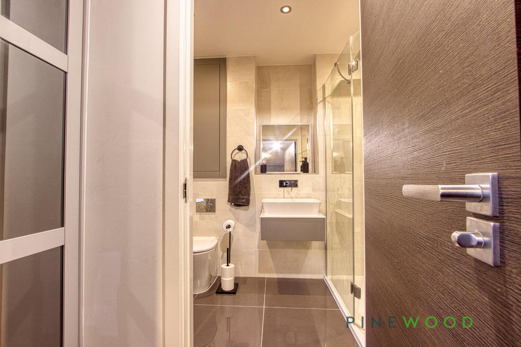 Ensuite