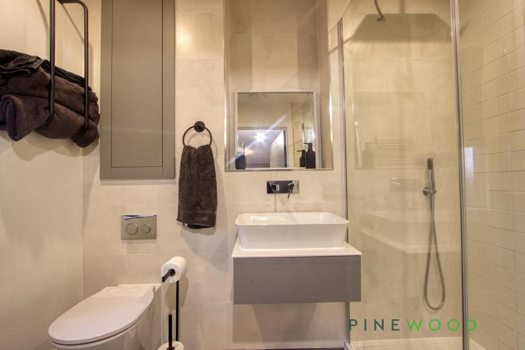 Ensuite