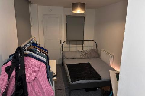 3 bedroom apartment to rent, Montpelier Place, Brighton BN1