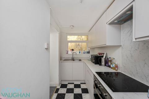 2 bedroom apartment to rent, Montpelier Place, Brighton BN1