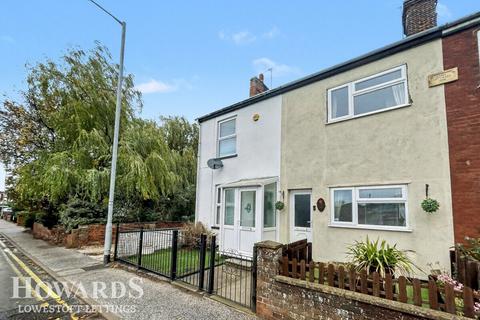2 bedroom end of terrace house to rent, Victoria Road, LOWESTOFT