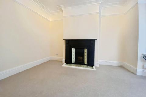 2 bedroom ground floor flat to rent, St Marys Avenue, South Shields, Tyne and Wear