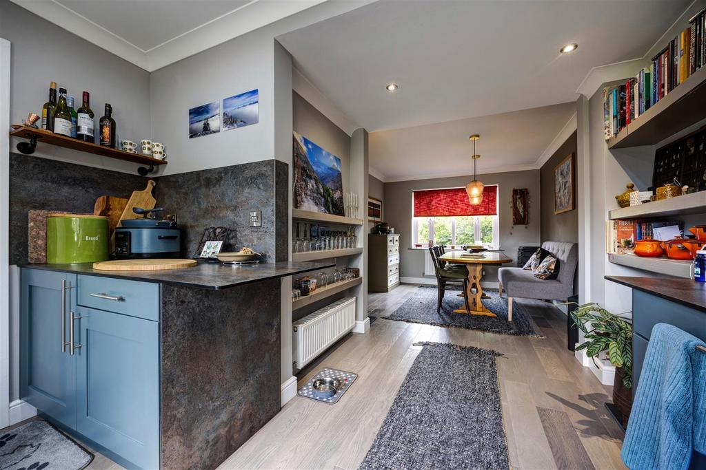 Kitchen 04.jpg
