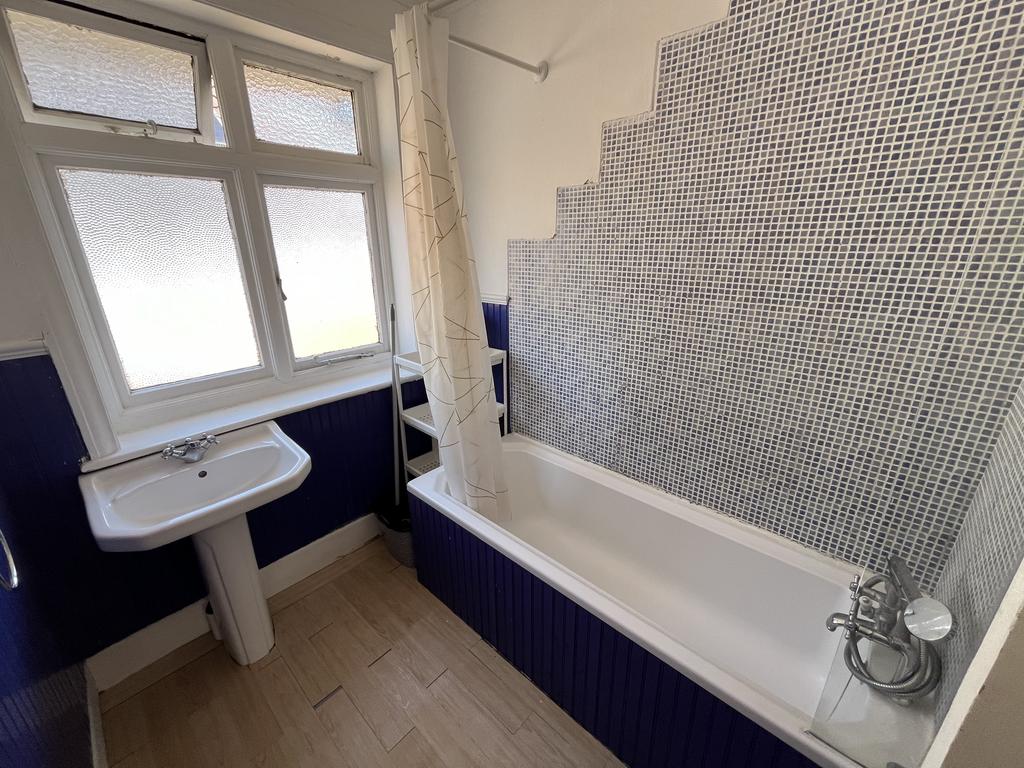 Upstairs bathroom