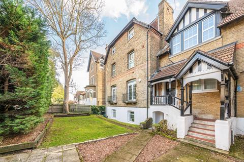 3 bedroom maisonette for sale, Widmore Road, Bromley, BR1
