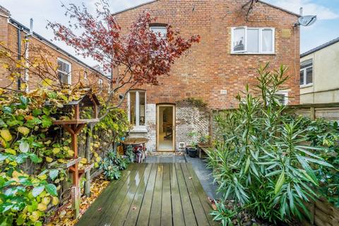 undefined, St. Marys Road, London NW10