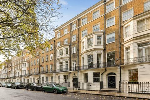 1 bedroom flat for sale, Montagu Square, Marylebone, London, W1H
