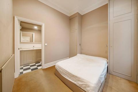 undefined, Sloane Gardens, Sloane Square, London, SW1W