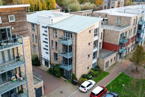 Scholars Walk, Cambridge, CB4
