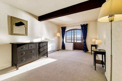 2 bedroom flat to rent, New Crane Place, Wapping, London, E1W