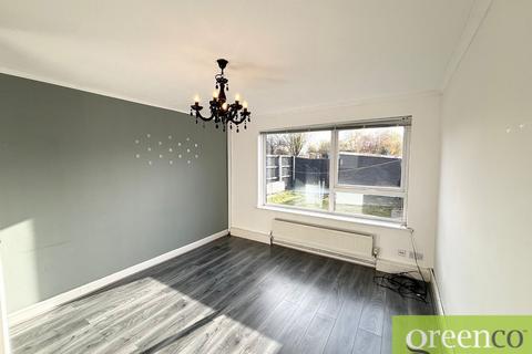 2 bedroom semi-detached house to rent, Capella Walk, Salford M7