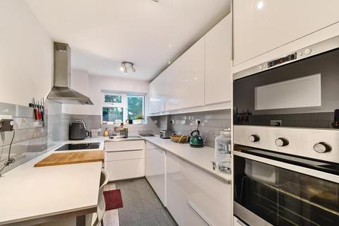 undefined, Acacia Lodge,  Hendon Lane,  N3