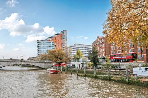 3 bedroom flat for sale, Putney High Street, Putney, London, SW15