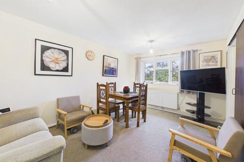 1 bedroom apartment for sale, The Oaks, Kimberley Close, Langley, Berkshire, SL3