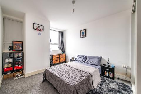 2 bedroom flat for sale, Lower Stone Street, Maidstone, Kent, ME15